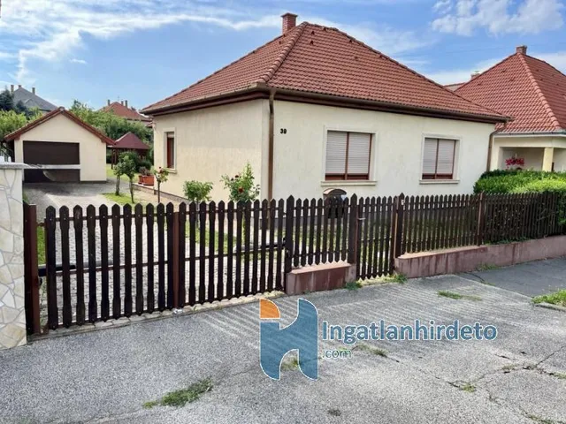 Eladó ház Zalaegerszeg, Kertváros 759 nm