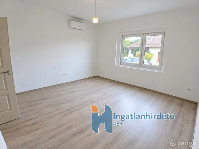 Kiadó ház Zagyvaszántó 900 nm