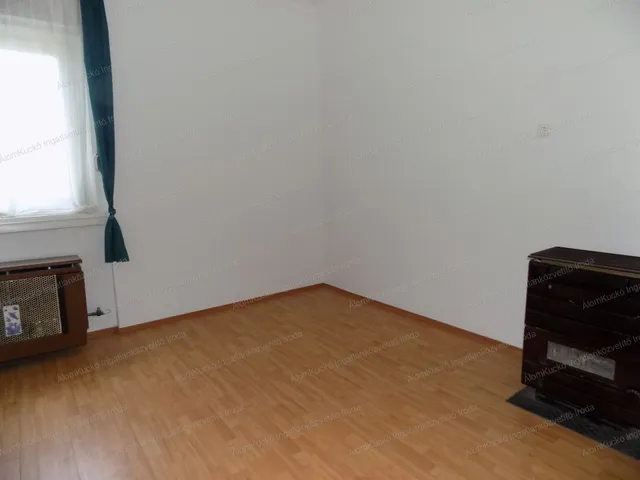 Eladó ház Kaposvár, Ivánfahegy 134 nm