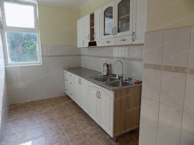 Kiadó lakás Kaposvár, Belváros 69 nm