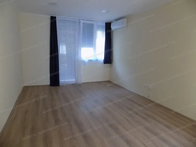 Kiadó lakás Kaposvár, Belváros 69 nm