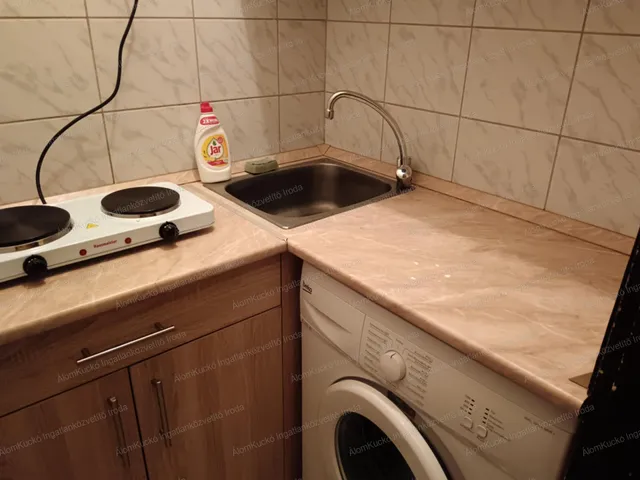 Kiadó lakás Kaposvár, Belváros 18 nm