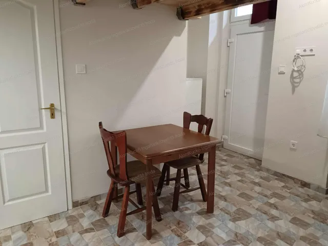 Kiadó lakás Kaposvár 32 nm