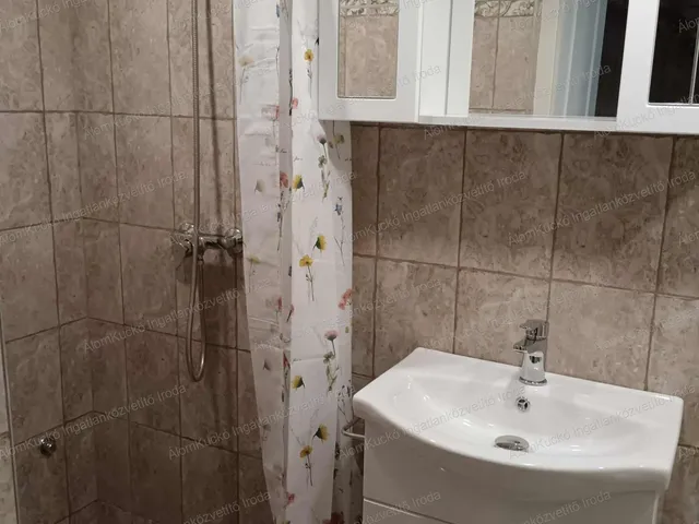 Kiadó lakás Kaposvár 32 nm