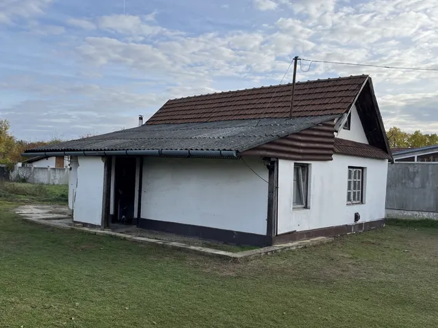 Eladó telek Nyíregyháza, Ókistelekiszőlő 1771 nm
