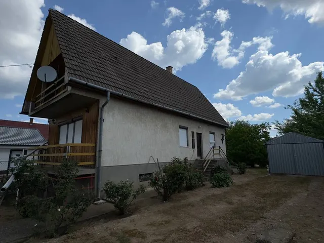 Eladó ház Nyíregyháza, Rozsrétszőlő 112 nm