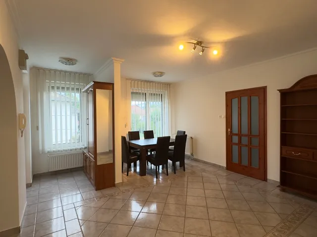 Kiadó ház Nyíregyháza, Oros 140 nm