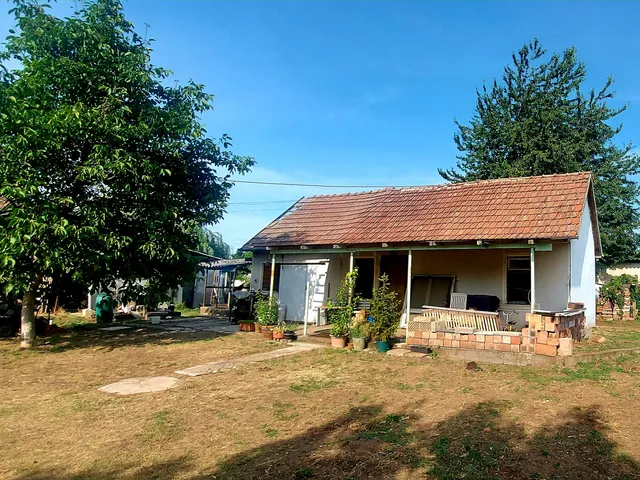 Eladó mezőgazdasági ingatlan Nyíregyháza, Oros 30 nm