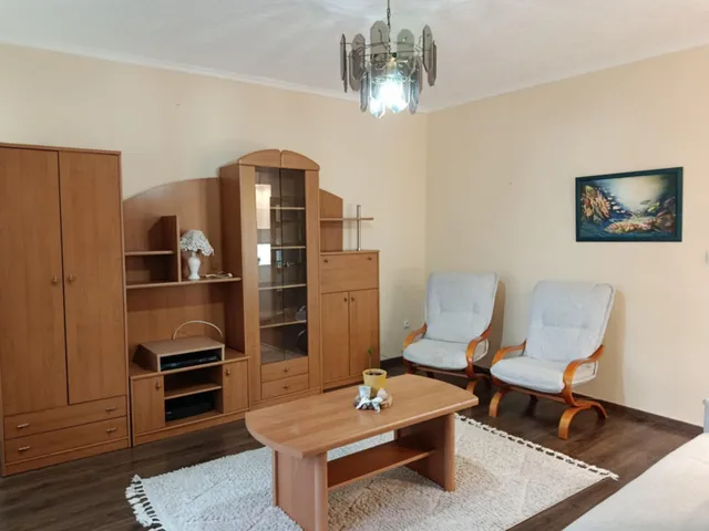 Eladó lakás Nyíregyháza, Érkert 66 nm