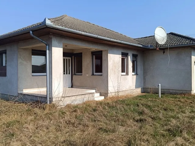 Eladó ház Tiszavasvári 140 nm