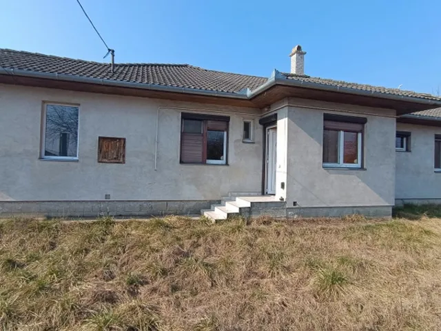 Eladó ház Tiszavasvári 140 nm