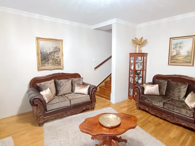 Eladó lakás Nyíregyháza, Korányi-kertváros, Korányi Frigyes 126 nm