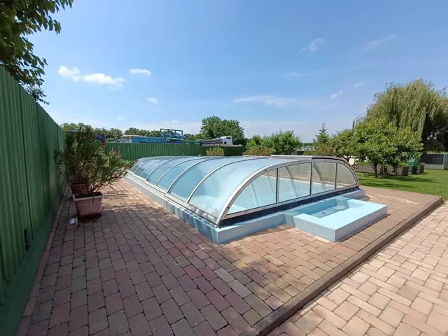 Eladó ház Nyíregyháza, Oros 225 nm
