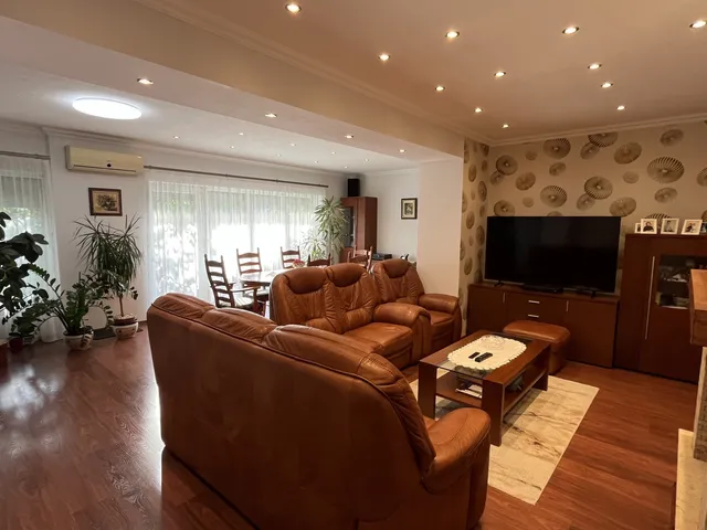 Kiadó ház Nyíregyháza, Belváros 173 nm