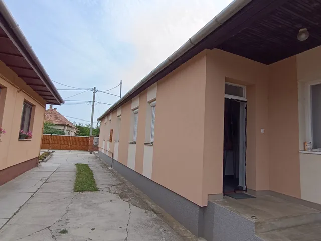 Eladó ház Tiszavasvári 200 nm