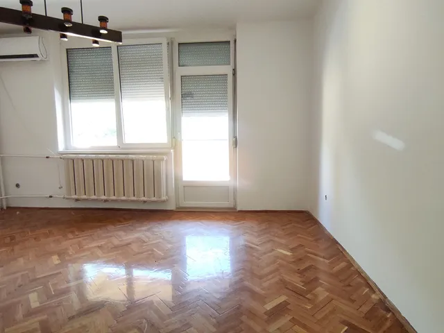 Eladó lakás Nyíregyháza, Érkert 89 nm
