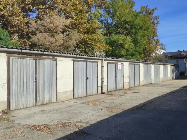 Eladó garázs Nyíregyháza, Érkert 18 nm