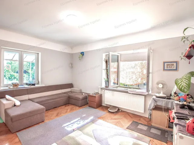 Eladó ház Budapest XVI. kerület, Sashalom, cziráki utca 105 nm