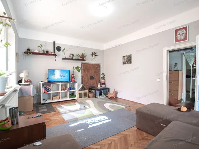 Eladó ház Budapest XVI. kerület, Sashalom, cziráki utca 105 nm