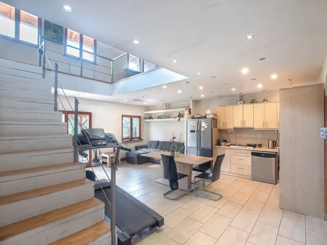 Eladó ház Budapest XVII. kerület, Svachulay Sándor utca 154 nm