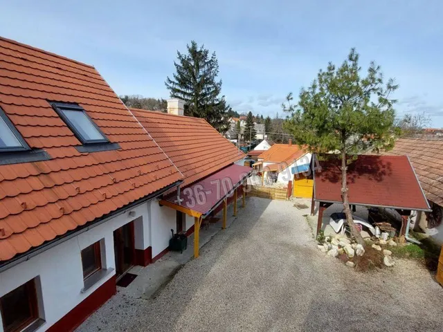 Eladó ház Nemesvita 160 nm
