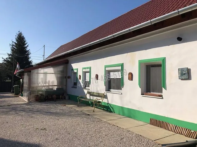 Eladó ház Szőkedencs 90 nm