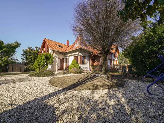 Eladó ház Székesfehérvár, Öreghegy 155 nm