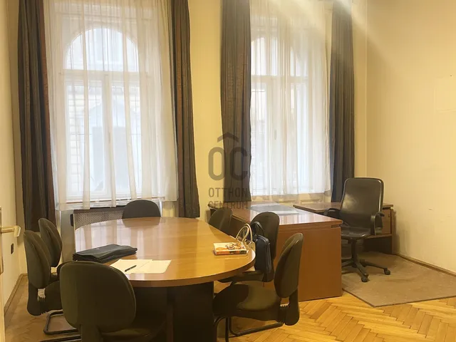 Eladó lakás Budapest VI. kerület 94 nm