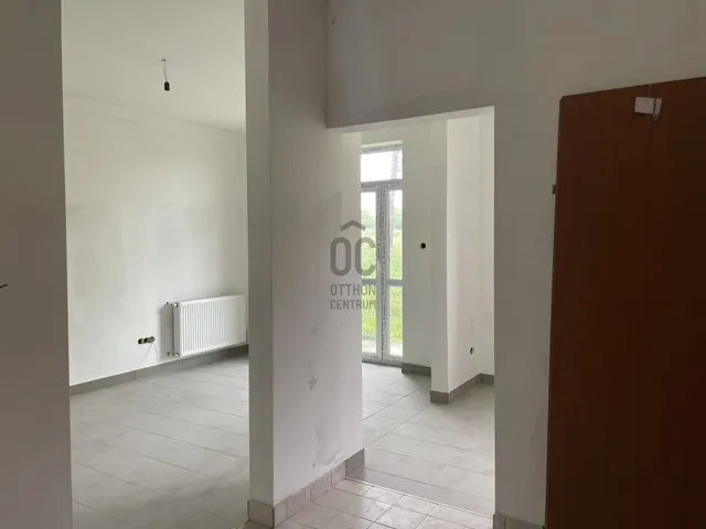 Eladó kereskedelmi és ipari ingatlan Abasár 13000 nm