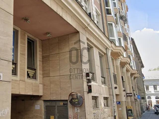 Eladó garázs Budapest VII. kerület, Belső-Erzsébetváros 12 nm