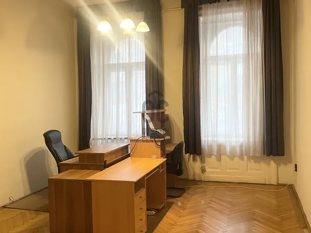 Eladó lakás Budapest VI. kerület 91 nm