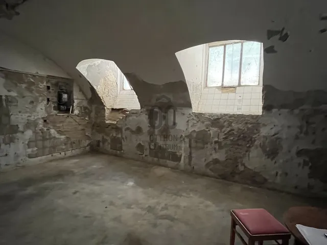 Eladó kereskedelmi és ipari ingatlan Budapest VII. kerület, Külső-Erzsébetváros 68 nm