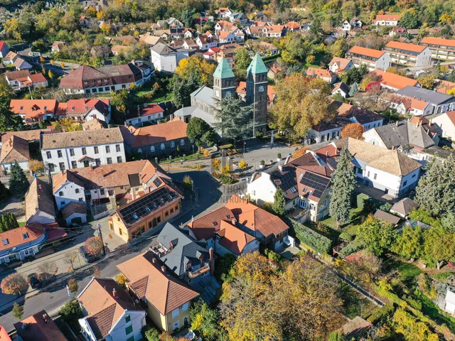 Eladó ház Badacsonytomaj 195 nm