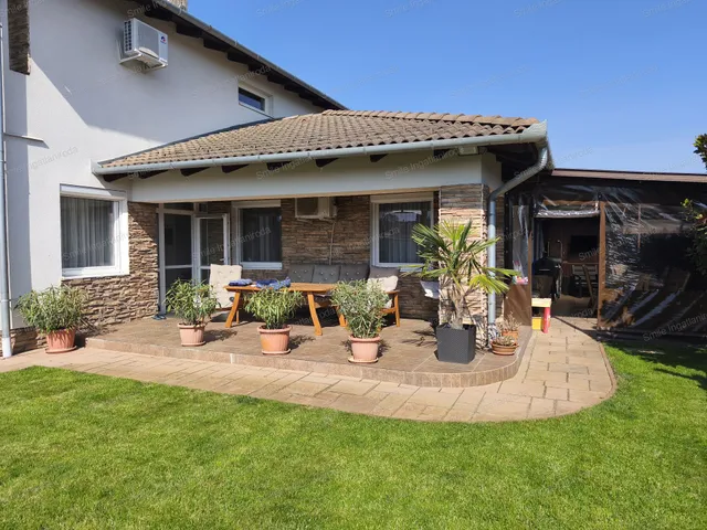 Eladó ház Nyíregyháza, Oros 182 nm