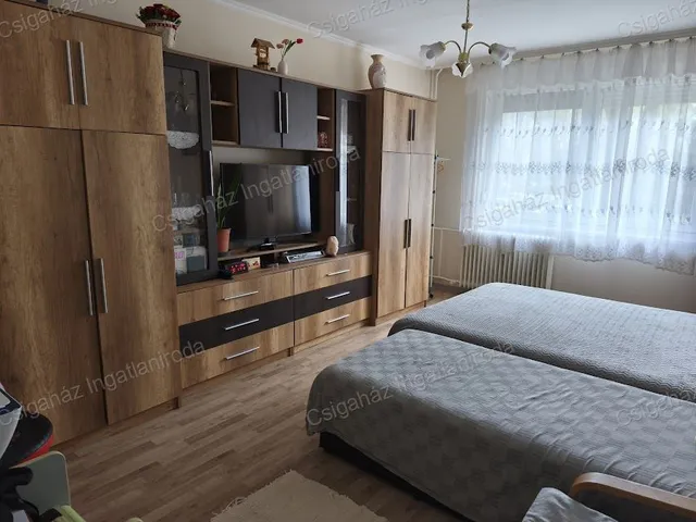 Eladó lakás Nyíregyháza, Örökösföld 70 nm