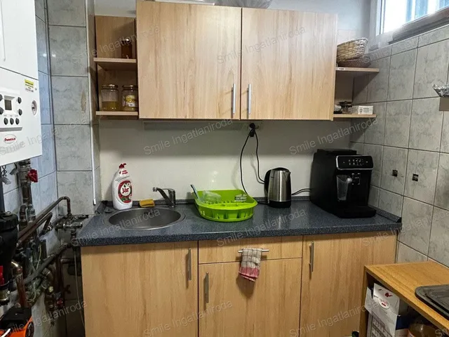 Kiadó kereskedelmi és ipari ingatlan Nyíregyháza, Belváros 191 nm