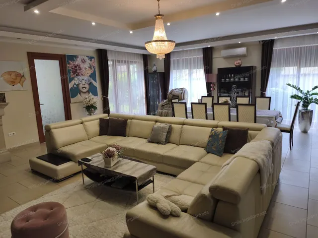 Eladó ház Nyíregyháza, Korányi-kertváros 372 nm