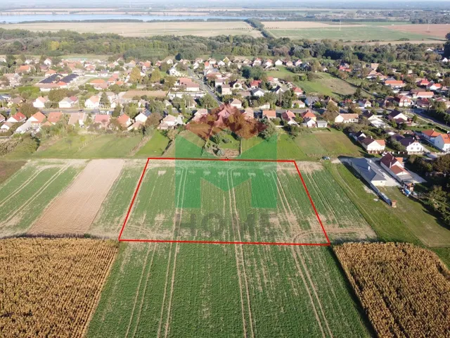 Eladó telek Marcali 6048 nm