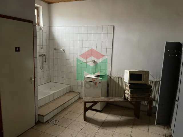 Eladó kereskedelmi és ipari ingatlan Zalalövő 1945 nm