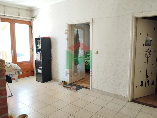 Eladó ház Balatonújlak 180 nm