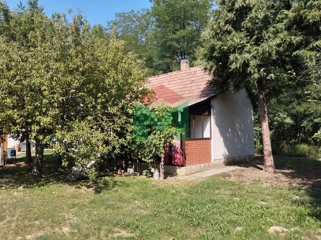 Eladó mezőgazdasági ingatlan Marcali, Szőlőhegy 42 nm