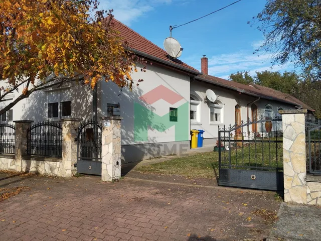 Eladó ház Nagyszakácsi 190 nm