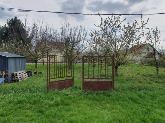 Eladó mezőgazdasági ingatlan Békéscsaba 810 nm