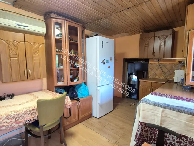 Eladó kereskedelmi és ipari ingatlan Békéscsaba, Veszei kertek 35 nm