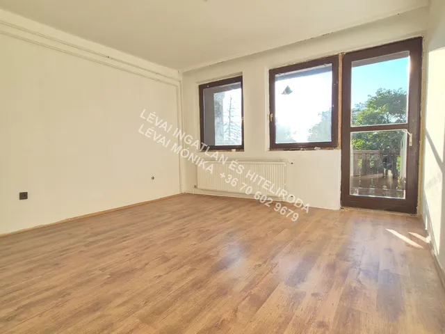 Eladó lakás Békéscsaba 140 nm