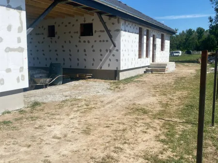 Eladó ház Dánszentmiklós 60 nm