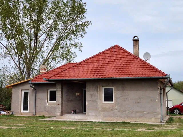 Eladó ház Csemő 65 nm