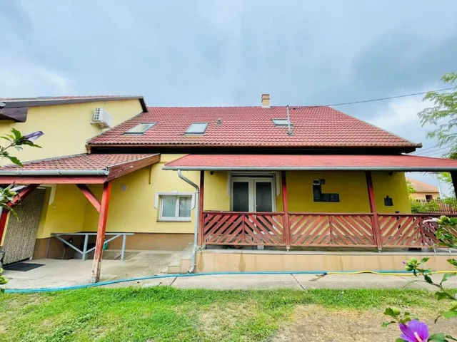 Eladó ház Ócsa 175 nm