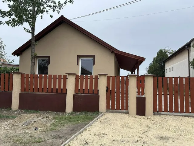 Eladó ház Örkény 76 nm