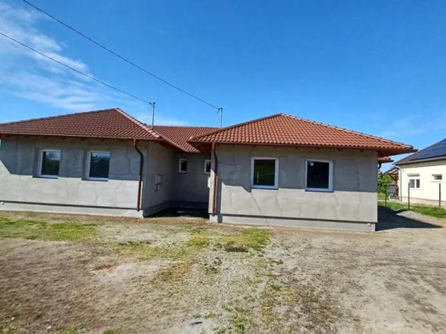 Eladó ház Bugyi 88 nm